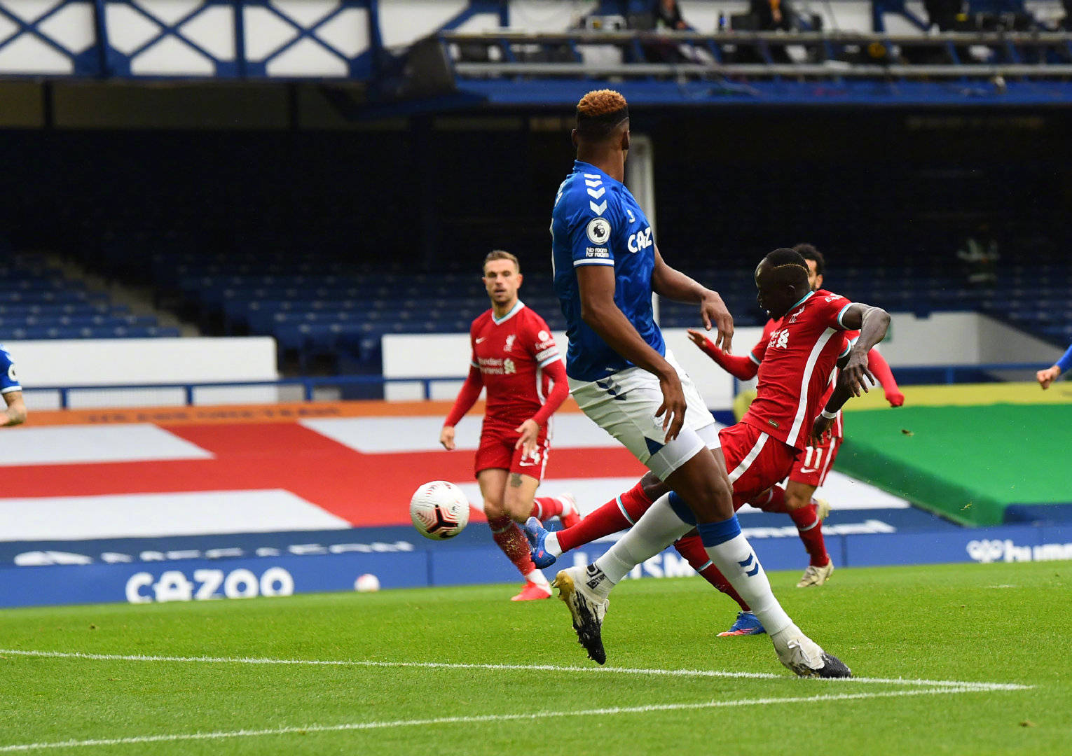 尤其是在压 尤其是在压